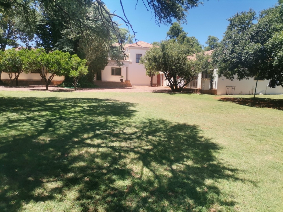 4 Bedroom Property for Sale in Wilkoppies North West